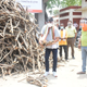 Volunteers at the lakdi bank are helping people with last rites for Covid victims.